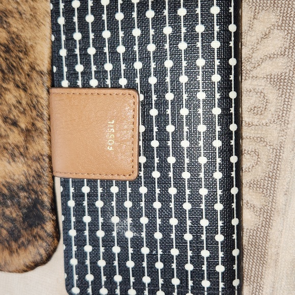 Bundle Of Wallets - Picture 2 of 12